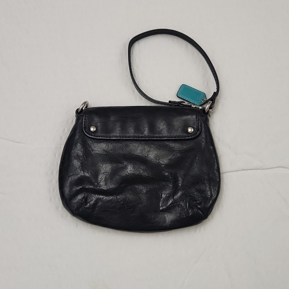 CONVERTIBLE COACH WRISTLET - Picture 4 of 6